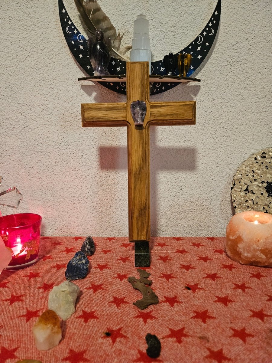 Eichenholz - Kreuz mit Amethyst - Engel – Spirituelle Heilung & Schutz - Kreuz mit Edelsteinen - Seelenblitz