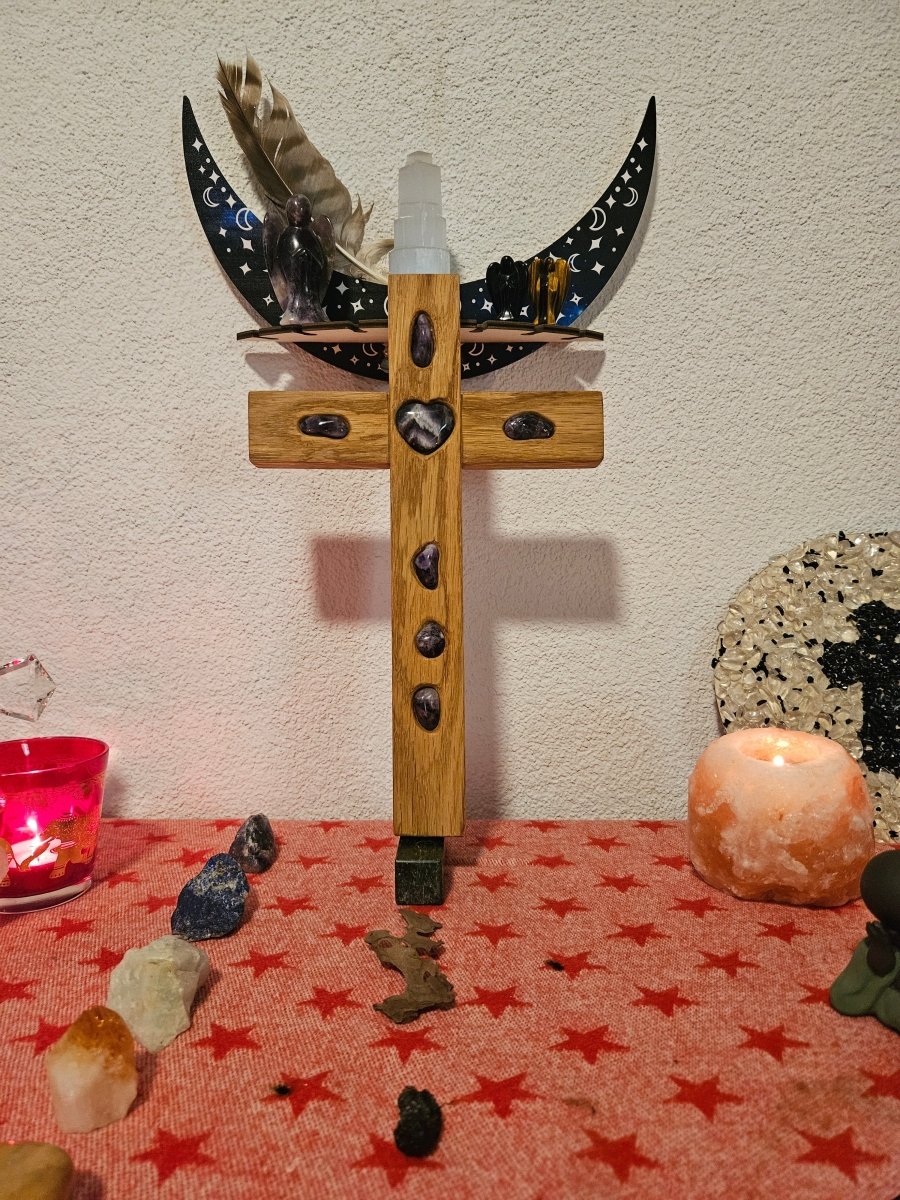 Massives Eichenholz - Kreuz mit Amethyst - Edelsteinen – Harmonie & Schutz - Kreuz mit Edelsteinen - Seelenblitz